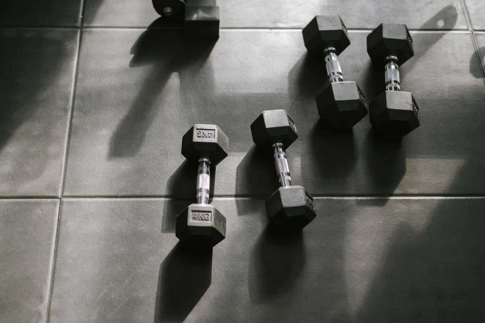 Free-Weight Training: Kettlebell vs Dumbbell vs Sandbag