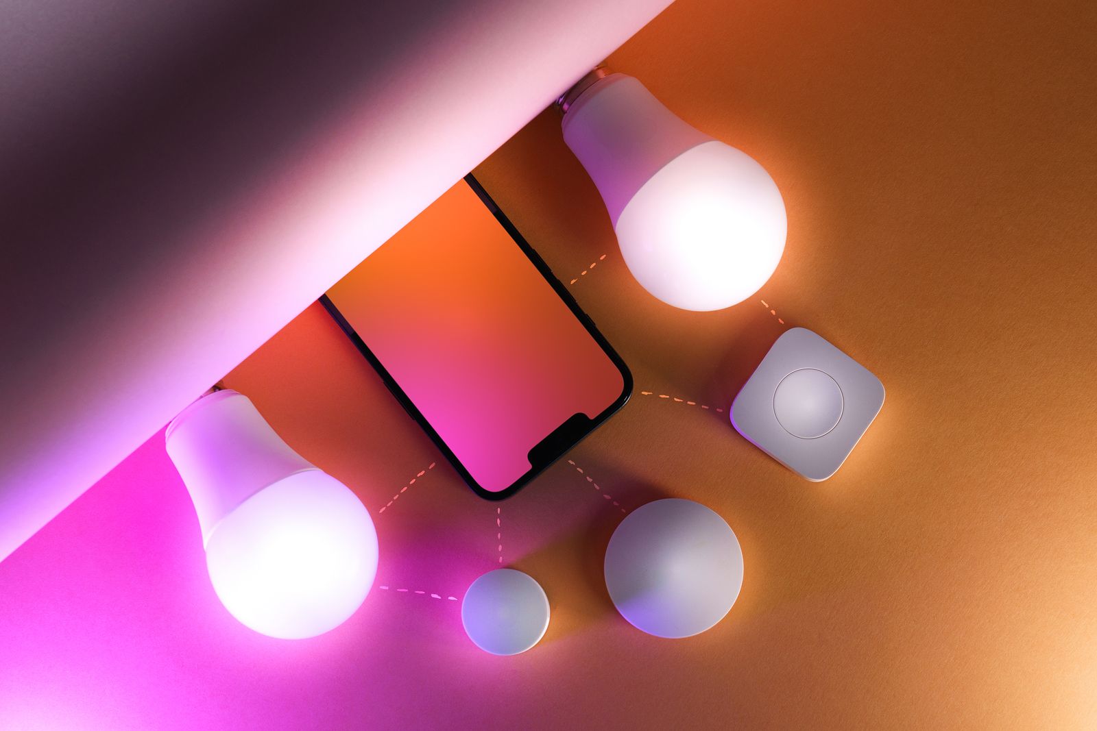 Smart Bulbs: The Hub Question Settles the Brand Question