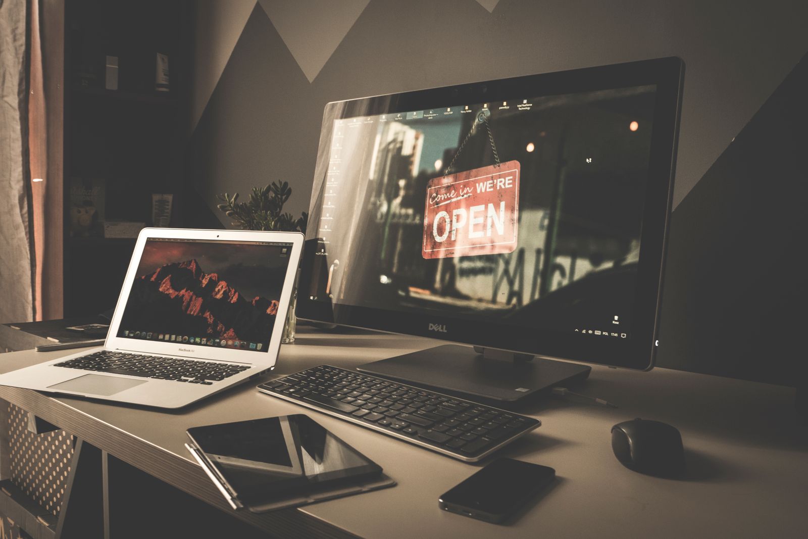 Arzopa vs. InnoView vs. HP vs. ViewSonic vs. ASUS: Which Portable Monitor Wins on Pixels per Dollar?