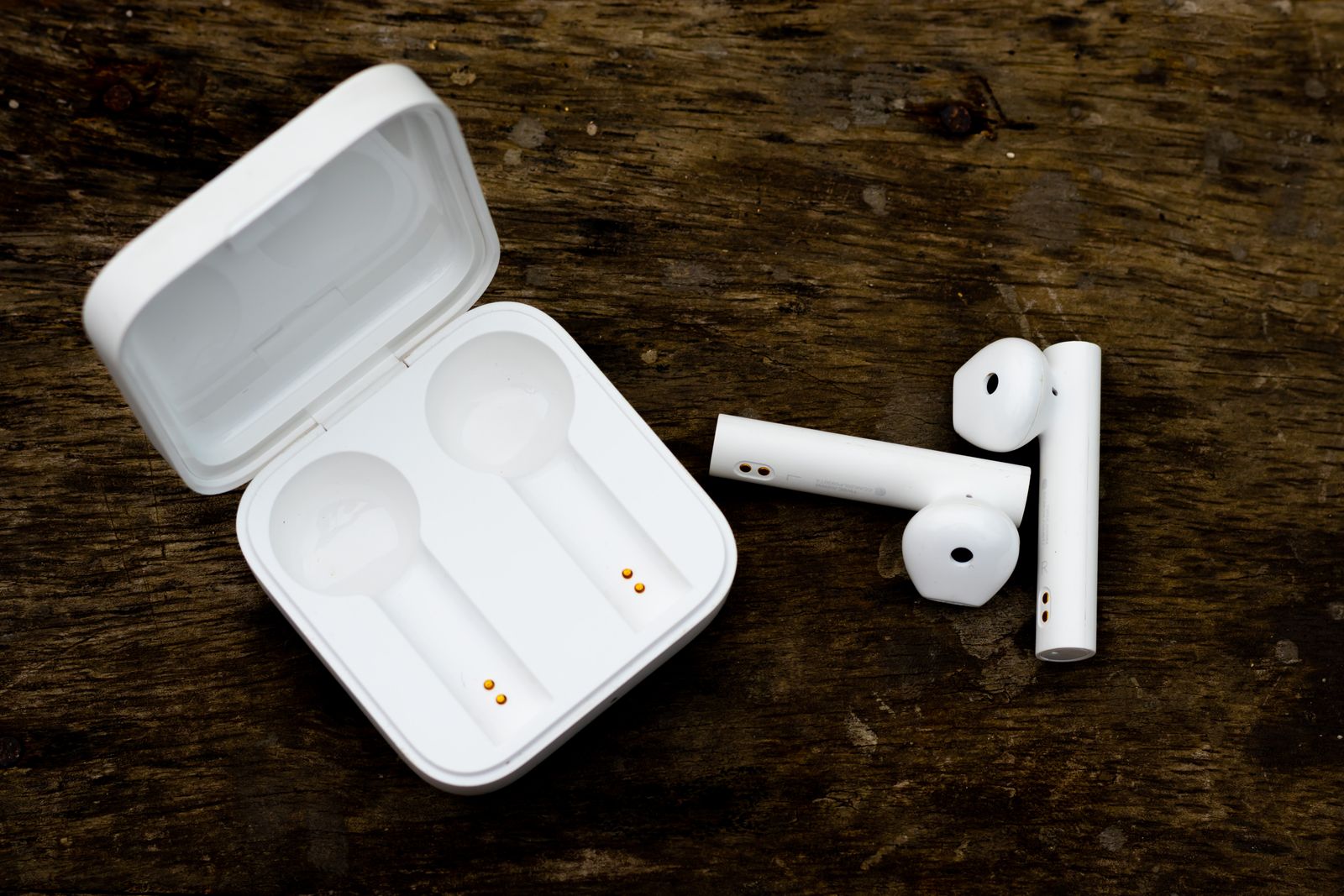 Wireless Earbuds: AirPods Pro vs Galaxy Buds vs Sony
