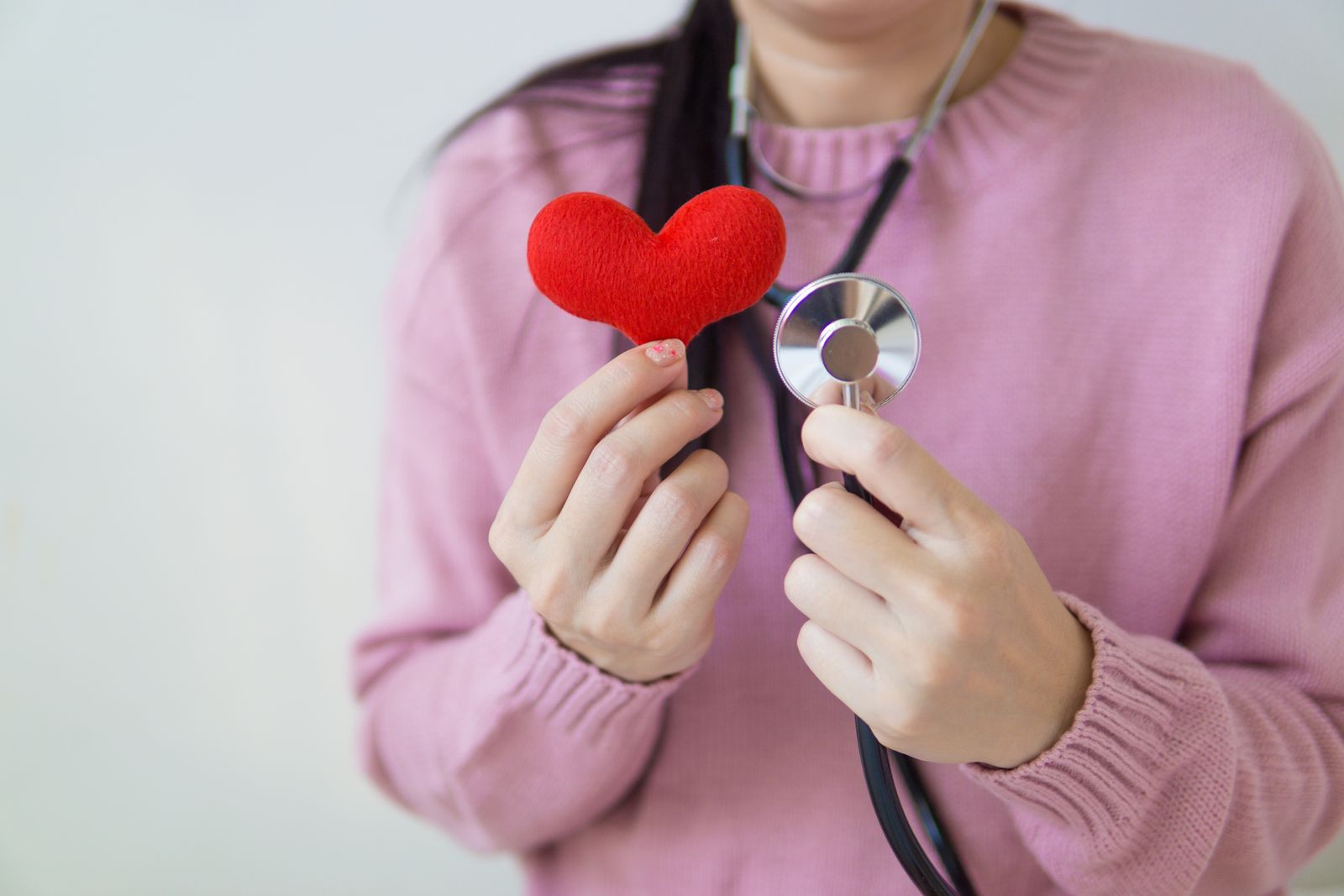 Wearable ECG & Heart Rhythm Monitors Compared: Apple Watch vs. Galaxy Watch vs. KardiaMobile Card